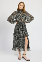 Load image into Gallery viewer, Genevieve Maxi Dress